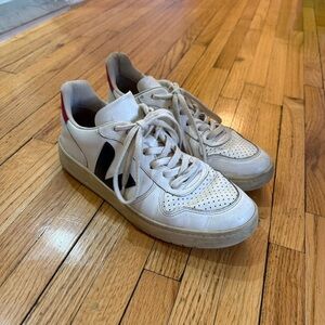 Veja Sneakers